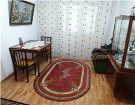 DE VANZARE APART. 3 Camere, GRADINA,  et. 1, 52 mp, dec. ID-373