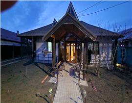De Vz. CASA 4 Camere, din caramida, 112,8 mp,1180 mp - teren, ID 401